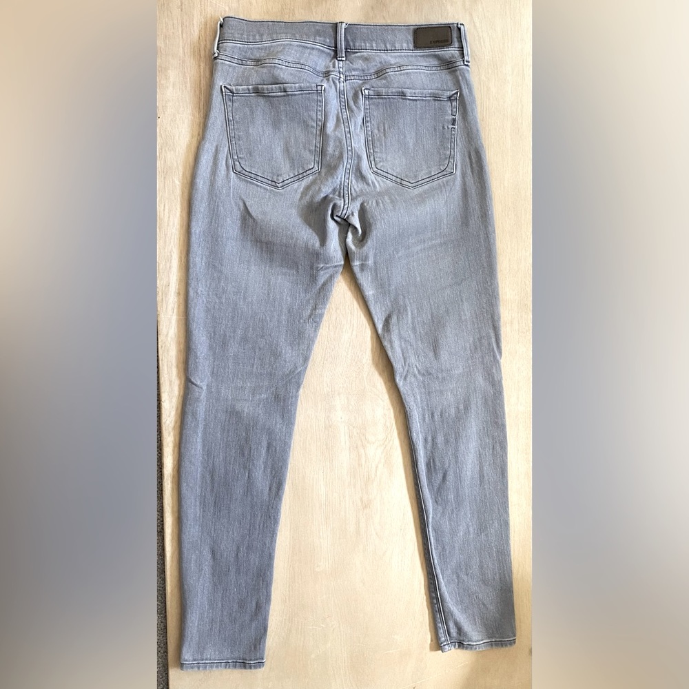 EXPRESS Mid Rise Skinny Jeans - Picture 2 of 15